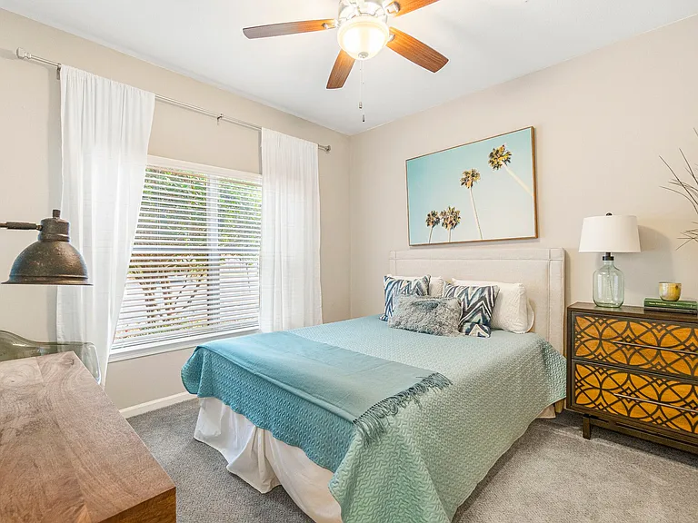 Oaks at Normandy Apartments — Photo 45