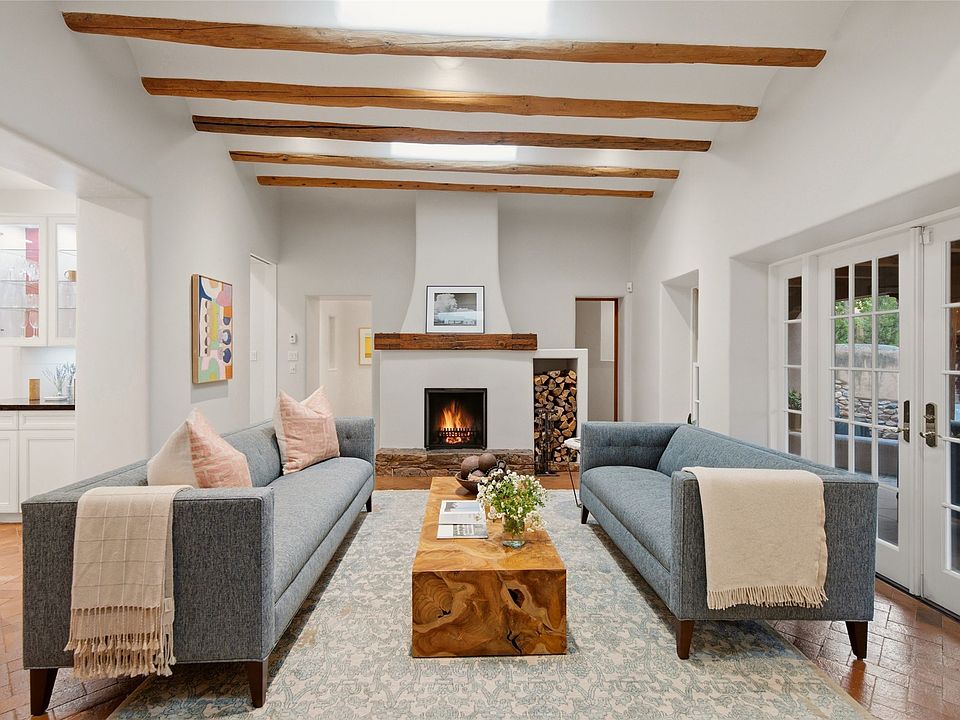 1st image of 541 Camino Rancheros