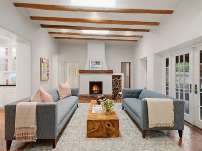 541 Camino Rancheros, Santa Fe, NM, 87505