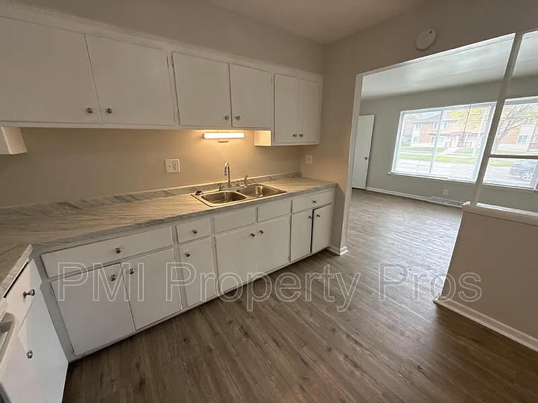 7701 W Hampton Ave #1 — Photo 6