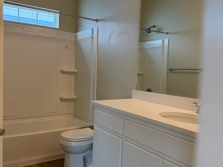 207 Grange St — Photo 8