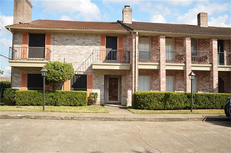 1st image of 3382 Continental Dr