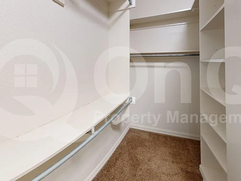 923 Granview Dr — Photo 23
