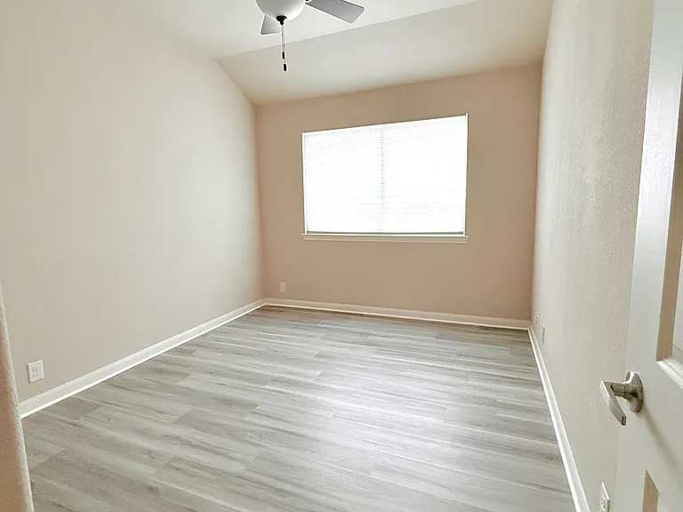 443 Hayes St — Photo 13