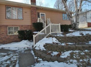 611 Burgess Rd, Yankton, SD 57078