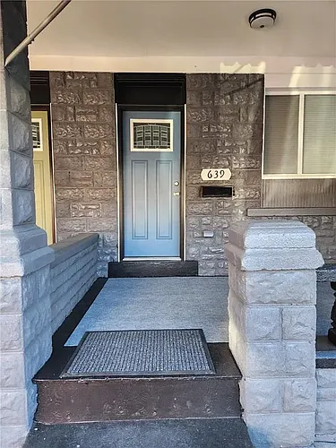 639 Bell St Photo 1