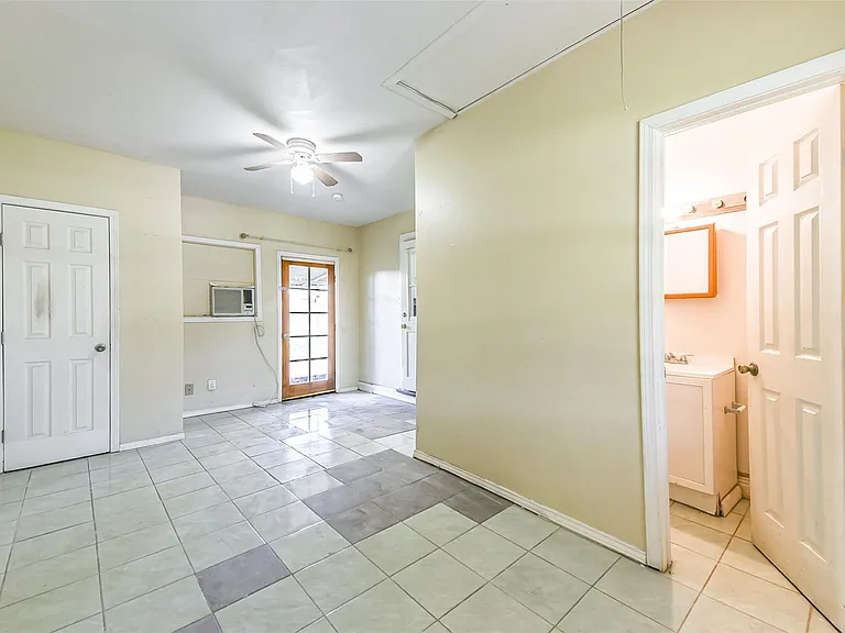 4710 Wedgewood Dr — Photo 11