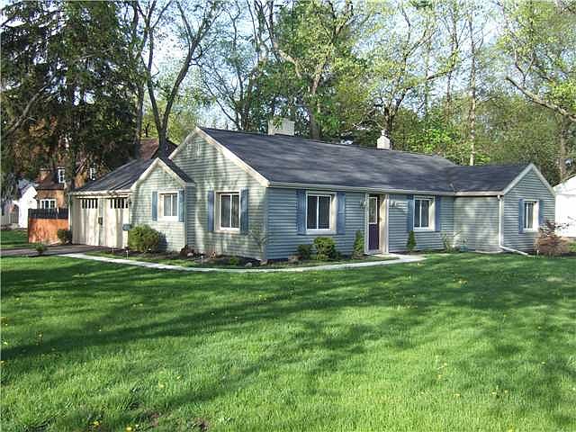 1st image of 100 Maplewood Dr