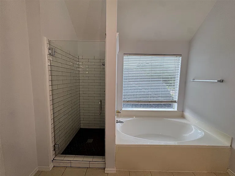 3139 Summerland Dr — Photo 8