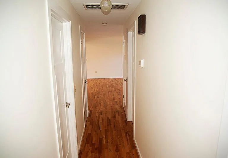 5715 S 307th St — Photo 15