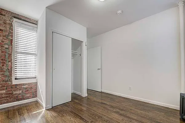 Rented by REAL New York | media 3