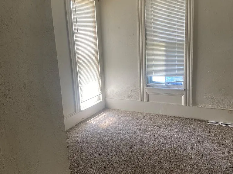 3802 Denison Ave — Photo 11