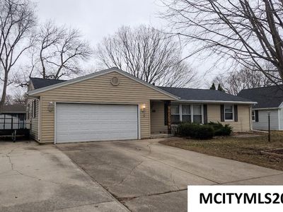 15 Lakeview Dr, Mason City, IA, 50401