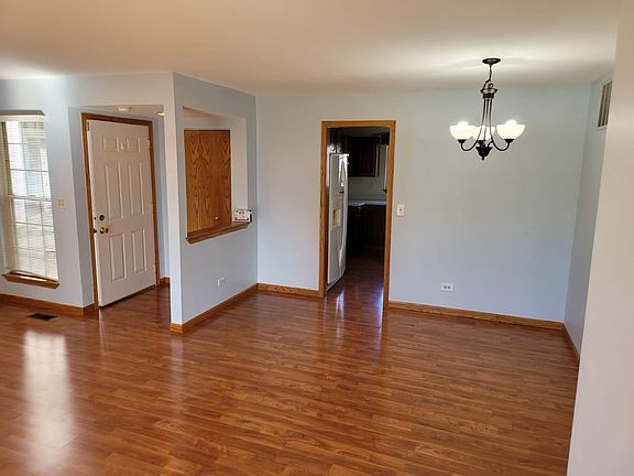 2nd image of 511 Mallard Ct #511