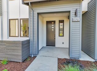 1109 Juana Ct, Palo Alto, CA 94303