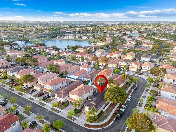 3rd image of 3983 NE 12th Dr