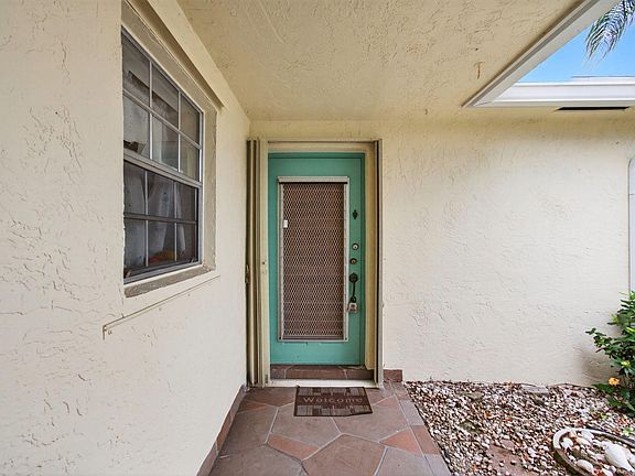 4th image of 5066 Lakefront Boulevard #B