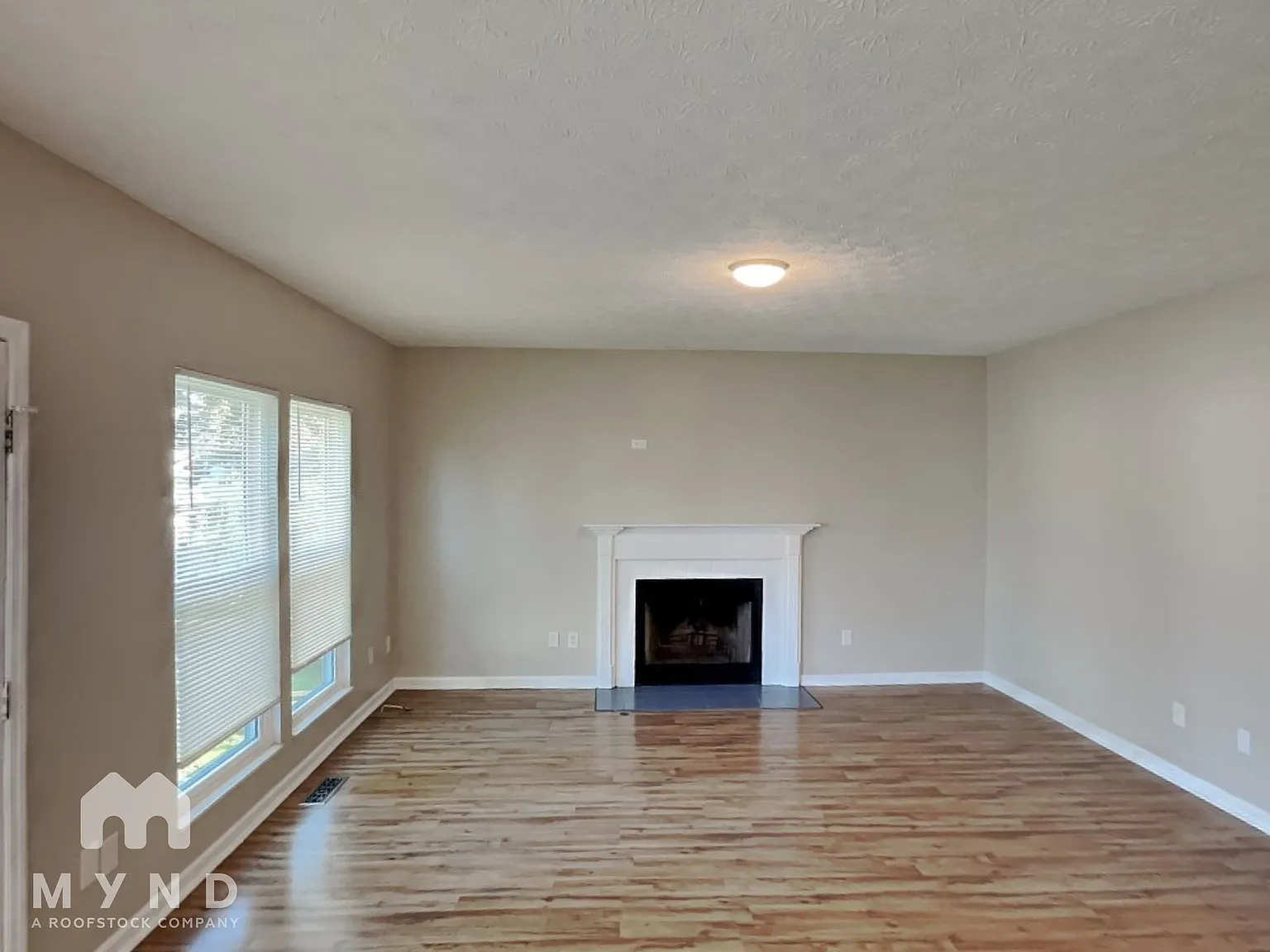 4 bed, 2.5 bath, 2062 sqft, $2,450 — Photo 3