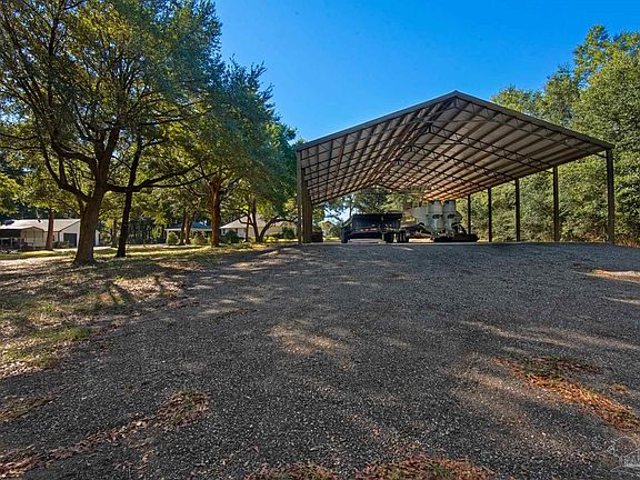 3rd image of 5512 Timber Creek Dr