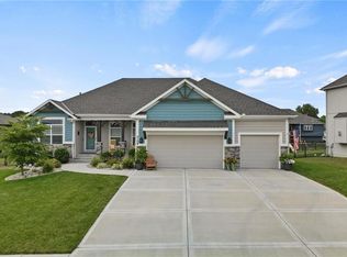 2104 Foxtail Point, Kearney, MO 64060
