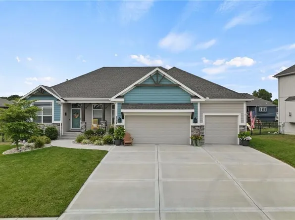 2104 Foxtail Point, Kearney, MO 64060