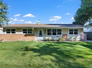 710 Northview Ln, Hoffman Estates, IL 60169