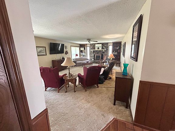 5th image of 120 King Arthur Dr
