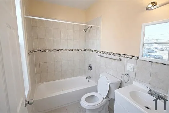 85 Littleton Ave #3 — Photo 6