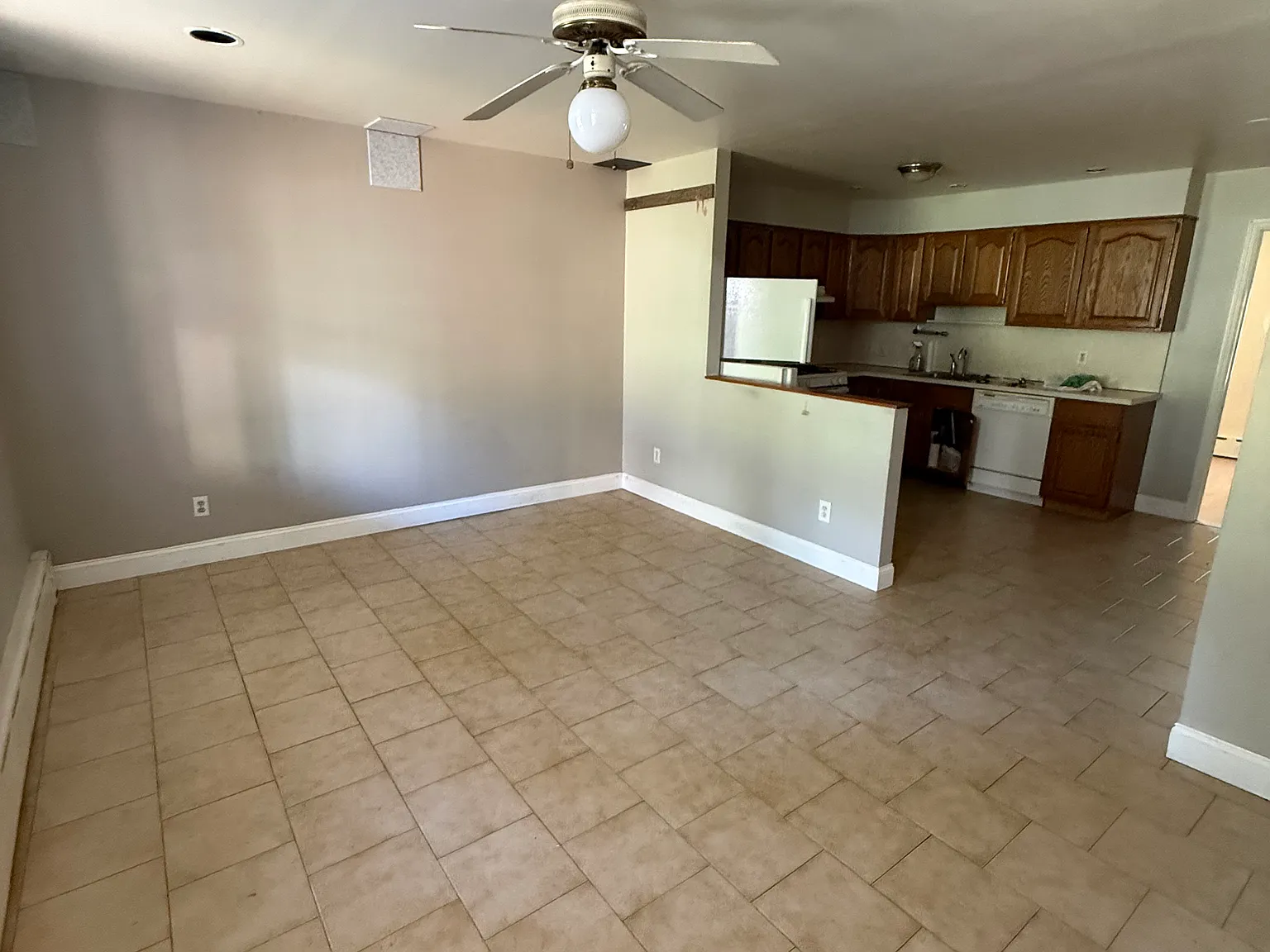 2 bed, $2,800 — Photo 1
