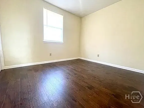 320 Chatham Villa Dr — Photo 11
