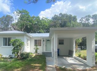 8023 Country Club Rd N, Saint Petersburg, FL 33710