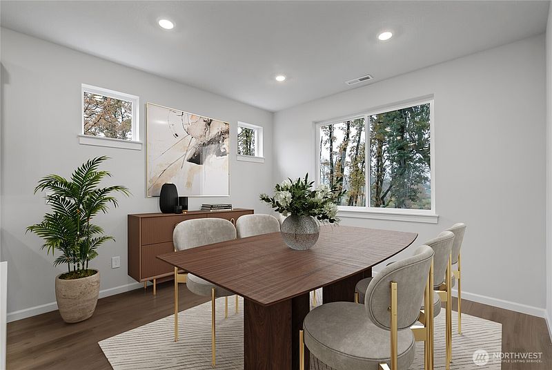 4th image of 5296 N 86th Avenue