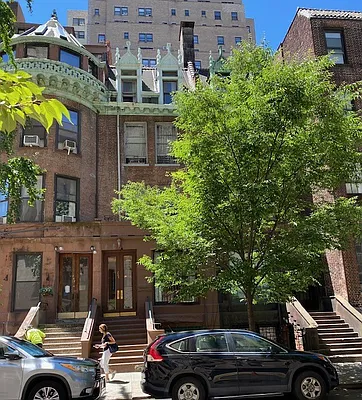 Rented by Susan Finkel, LREB | media 2