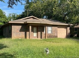 411 S 6th Ave, Durant, OK 74701