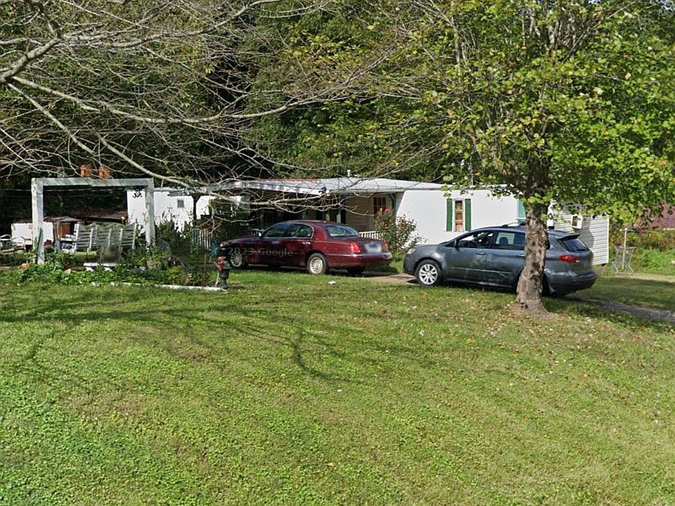 1st image of 6589 Emerald Isle Dr