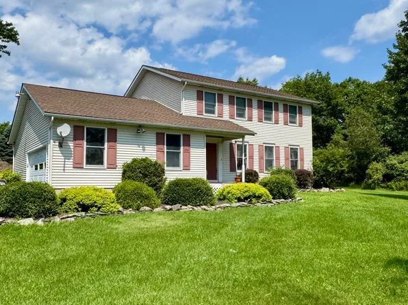 2121 Ann St, Stroudsburg, PA 18360