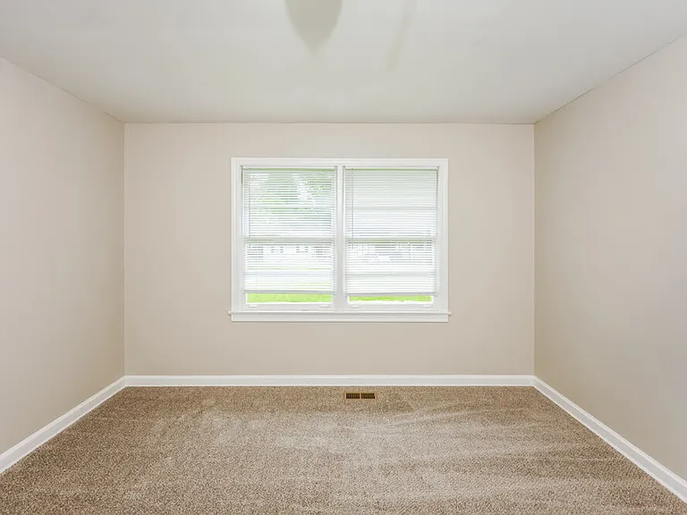 433 Orchid Rd — Photo 12