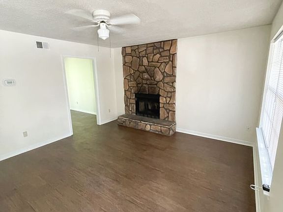3rd image of 740 Tumbleweed Trl APT C
