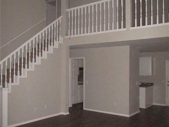 4th image of 2712 Cimarron Dr