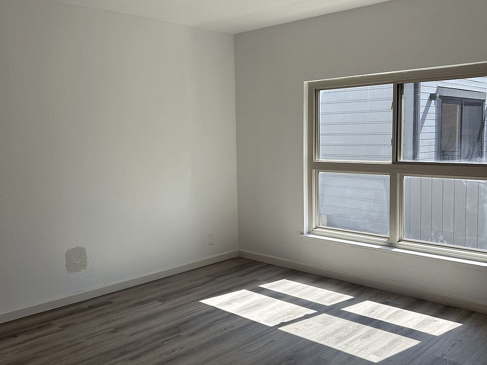 1st image of 507 Paris St #1