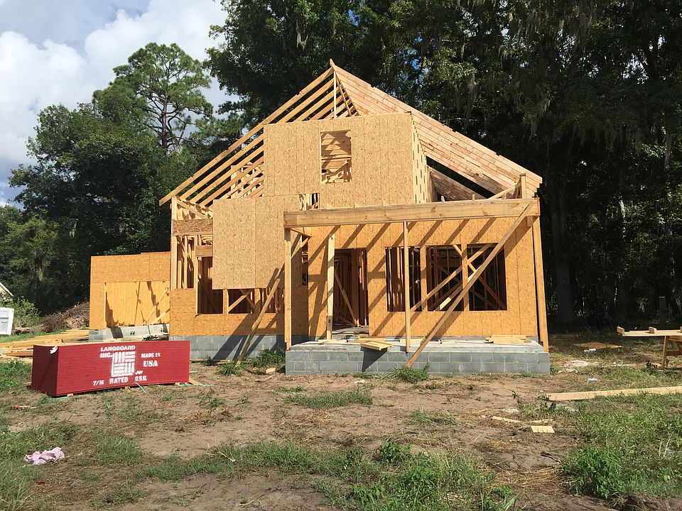 1st image of 215 Ramsey Lane