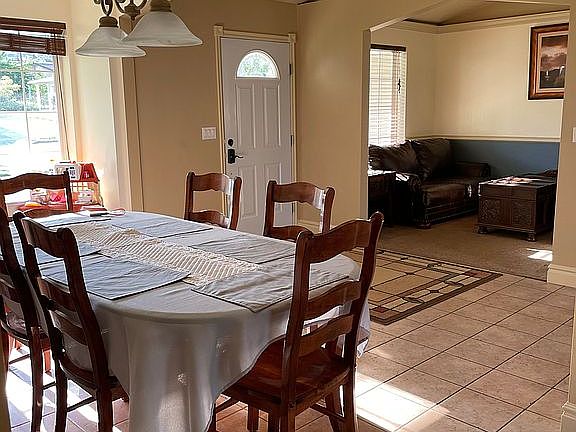 Front entrance - dining room