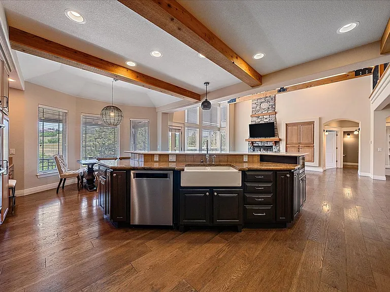 6265 Diamond Ridge Pkwy — Photo 7