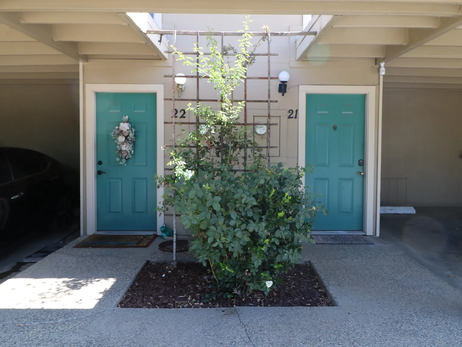 2 bed, 1.5 bath, 1008 sqft, $1,725 — Photo 4