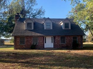 492 W 2nd St, Stuttgart, AR 72160