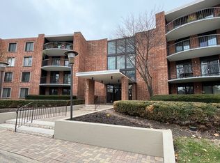 1405 E Central Rd Unit 305A, Arlington Heights, IL 60005