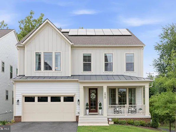 2940 County House Dr, Fairfax, VA 22031