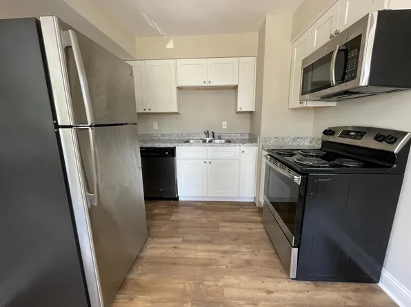 424 Big Hill Ave #B10, Richmond, KY 40475