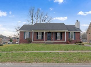 118 Holly Hills Dr, Fairdale, KY 40118