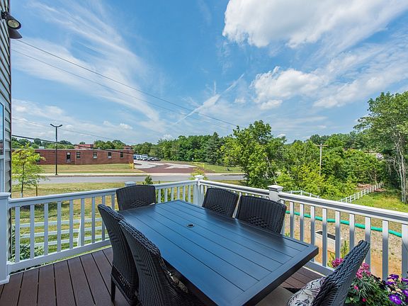 2nd image of 1015 Mountain View Dr Lot 34E